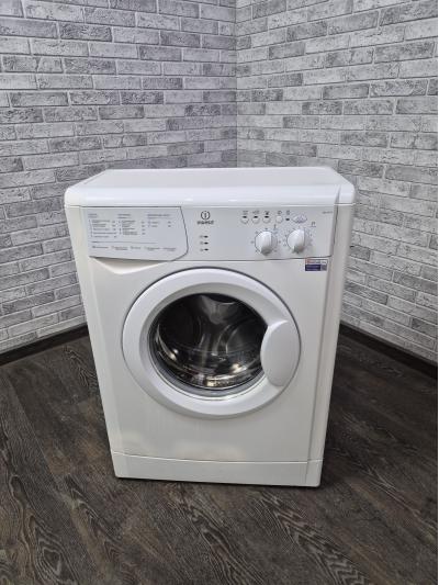 Стиральная машина Indesit WIUN 102